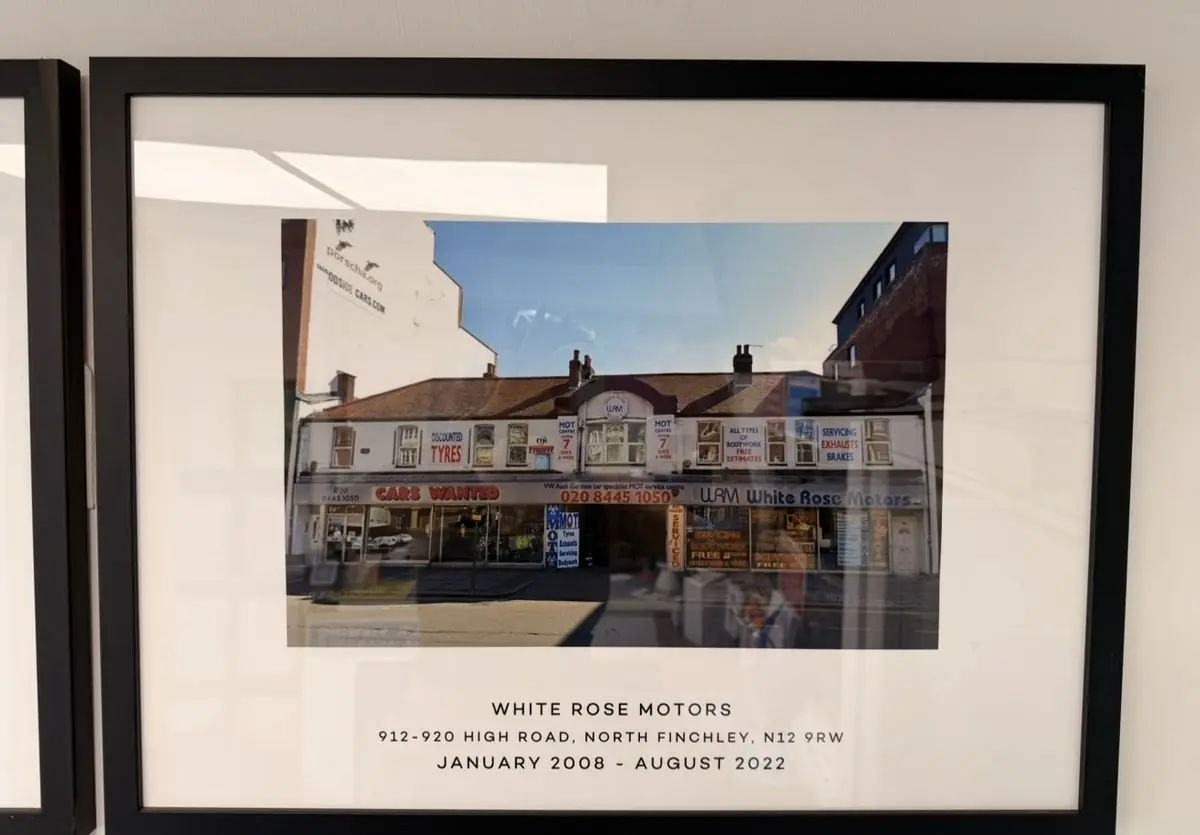 White Rose Motors on the High Road, North Finchley, 2008 to 2022